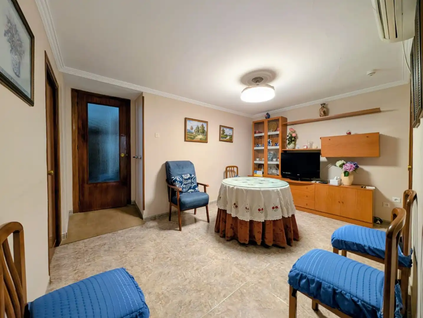 Sala d'estar de Casa o xalet en venda en Loja amb Aire condicionat, Terrassa i Traster