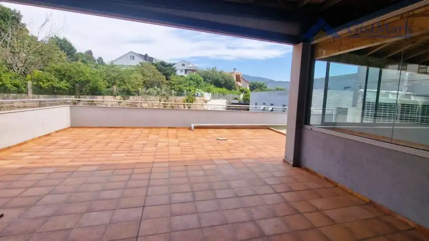 Terrace of Industrial buildings for rent in Vigo   with Heating and Alarm