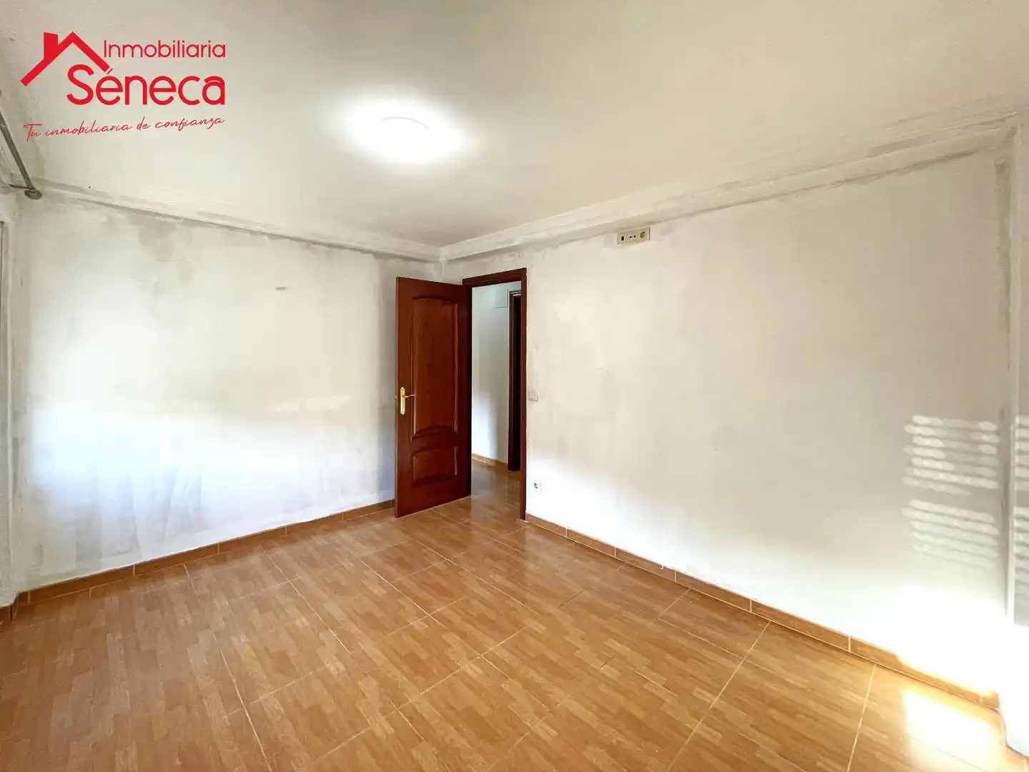 Bedroom of Flat for sale in Córdoba  with Air Conditioner and Heating