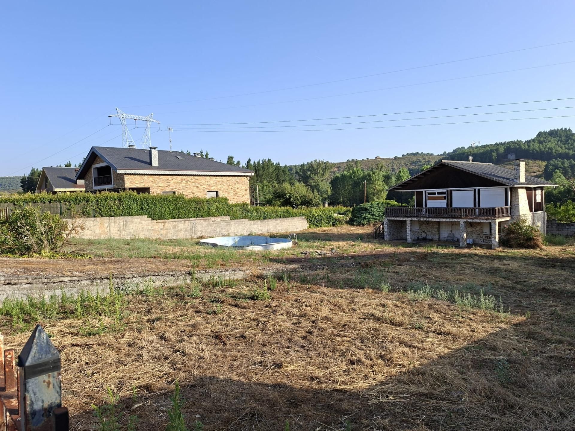 Country house for sale in Molinaseca  with Private garden, Swimming Pool and Balcony