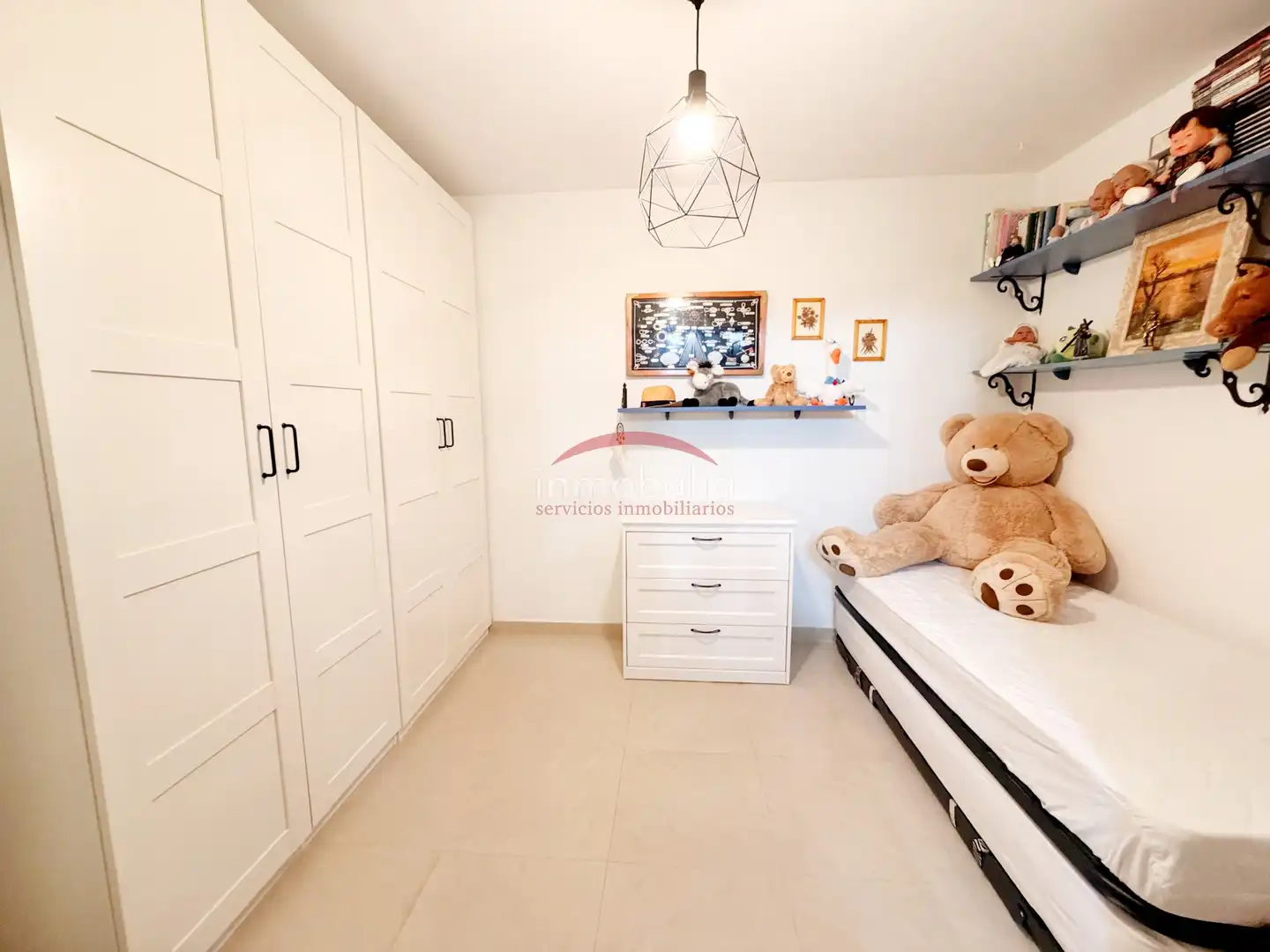 Bedroom of Detached homes for sale in Sevilla  with Air Conditioner, Terrace and Storage room