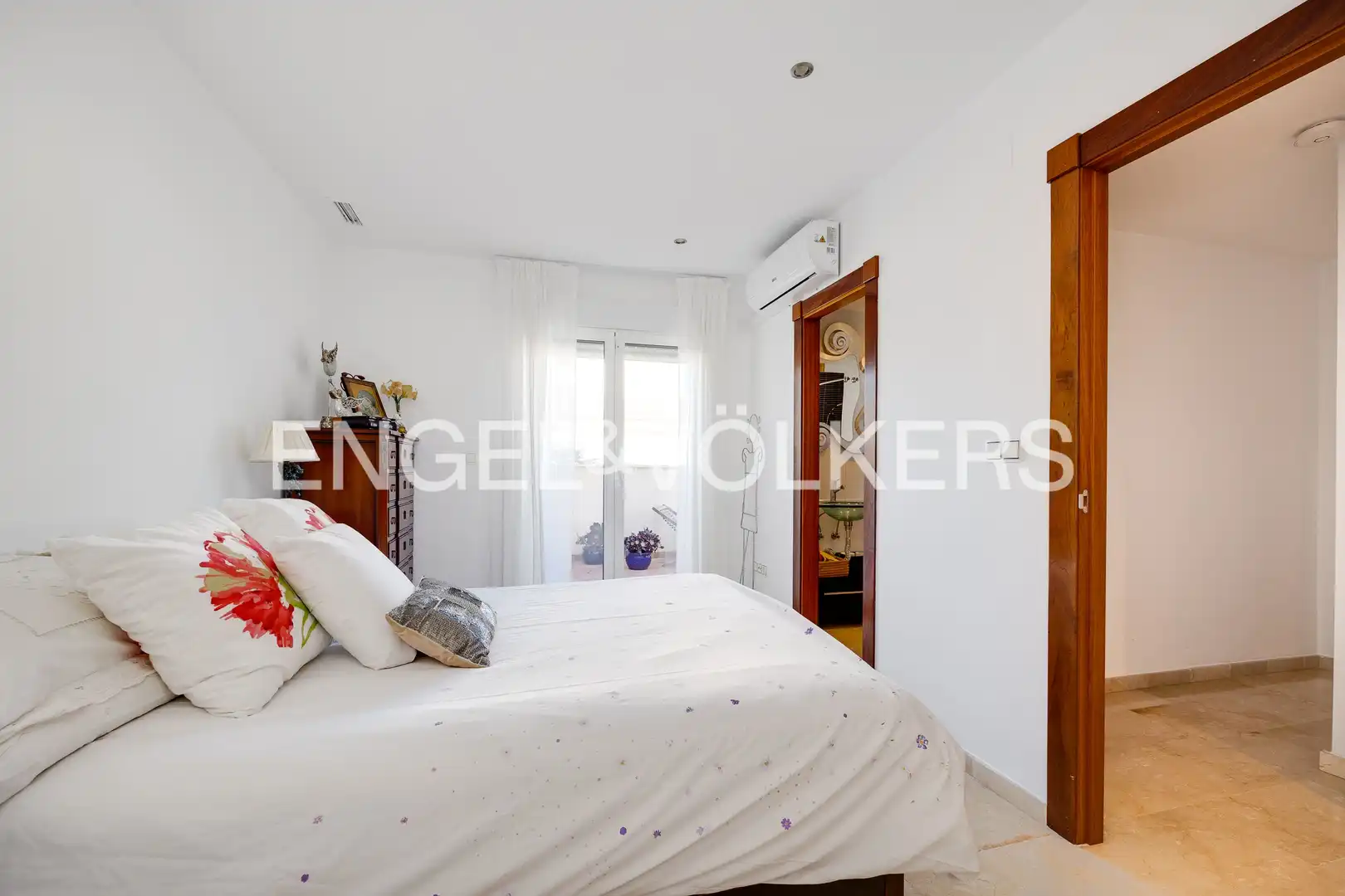 Habitación de Ático en venta en Torrevieja con Aire acondicionado, Calefacción y Terraza