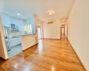 Exterior view of Flat to rent in  Granada Capital  with Air Conditioner, Heating and Parquet flooring