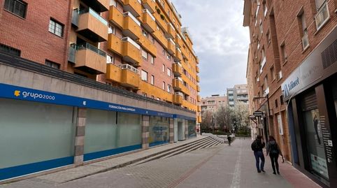 Foto 2 de Garaje de alquiler en Avenida de la Constitución, 24, Plaza de Toros, Granada Capital