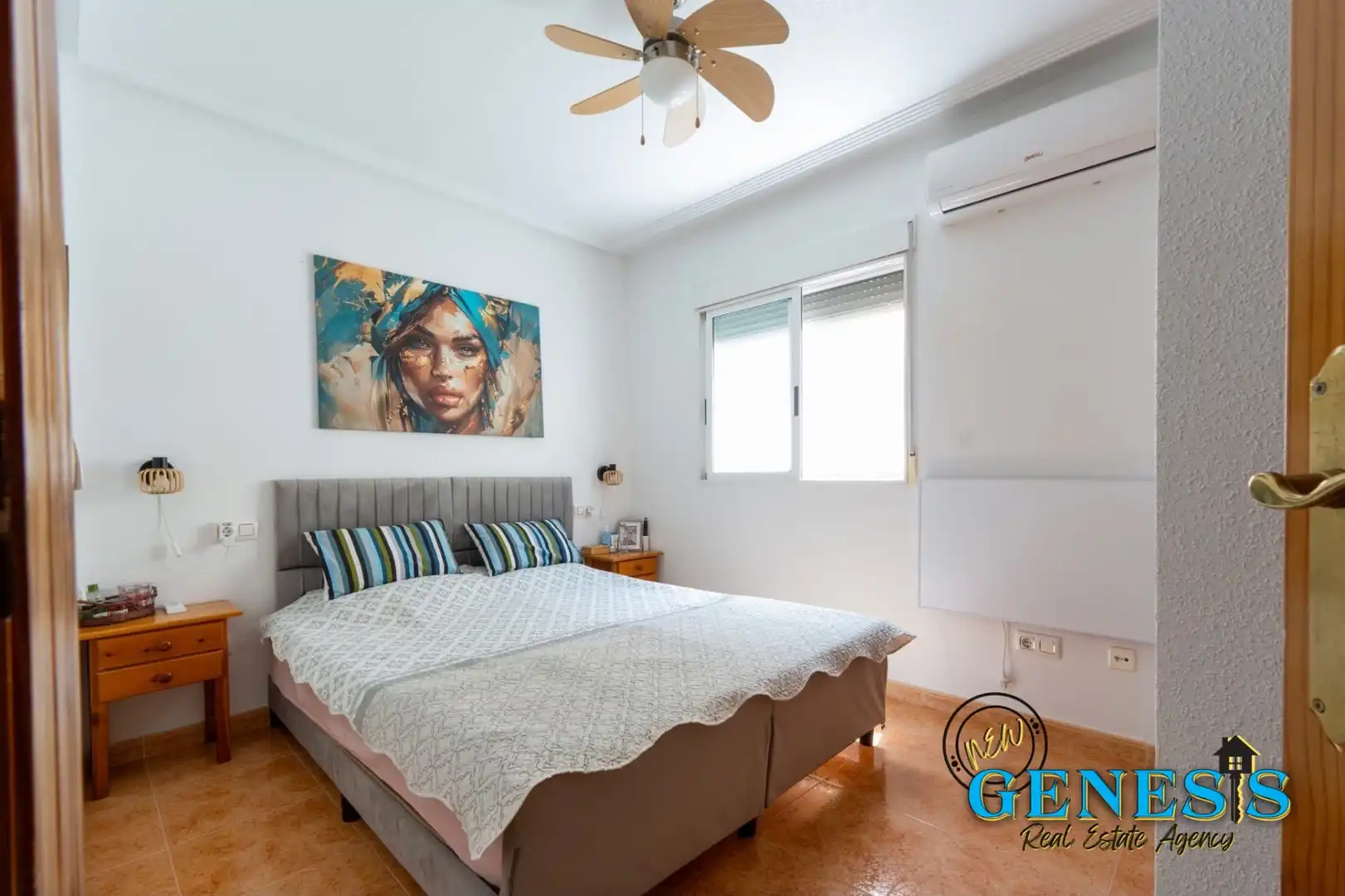 Semi-detached house with terrace for sale in Calle del Lago 45, imagen 9