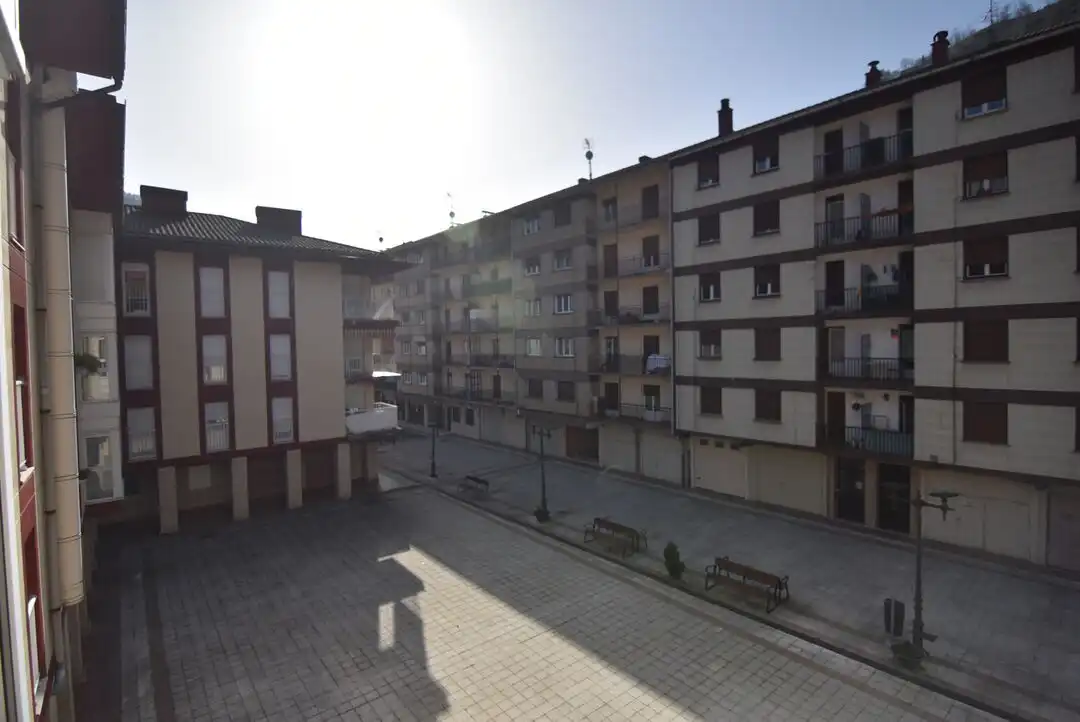Vista exterior de Apartament en venda en Soraluze / Plasencia de las Armas amb Calefacció i Moblat