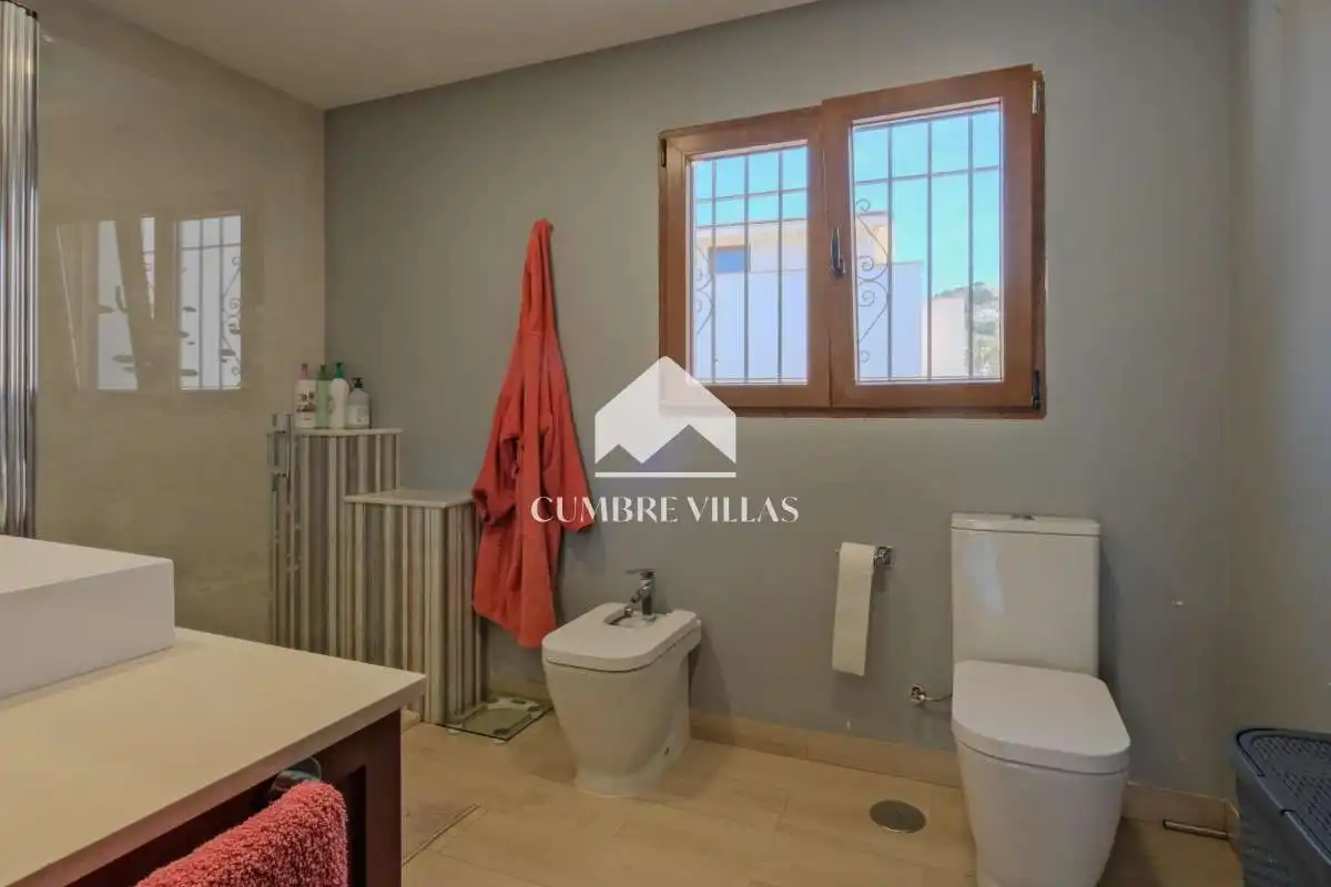 Vista exterior de Casa o chalet en venta en Almuñécar con Jardín privado, Terraza y Amueblado