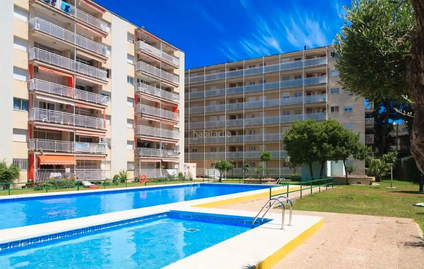 Apartment with lift to rent in Avinguda de Pompeu Fabra 32, imagen 2