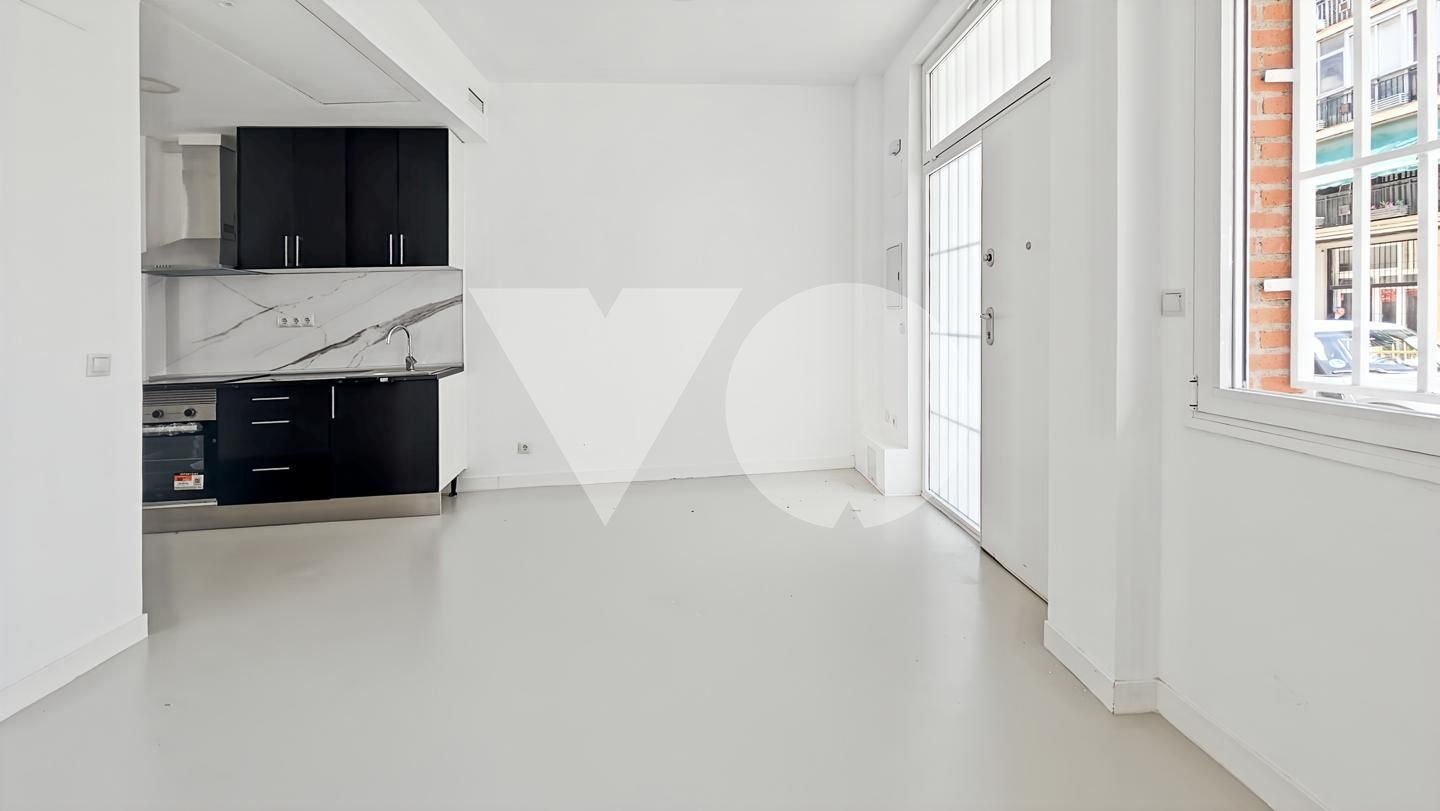 Estudi en venda en  Madrid Capital amb Aire condicionat i Calefacció