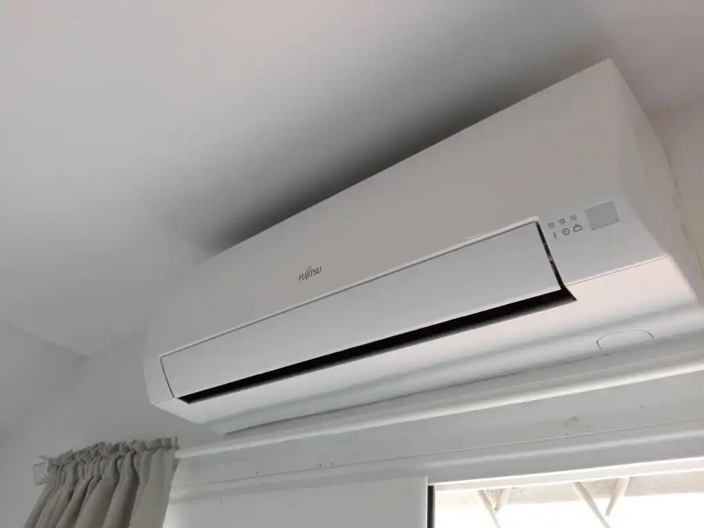 Bedroom of Attic for sale in Barcelona  with Air Conditioner and Terrace