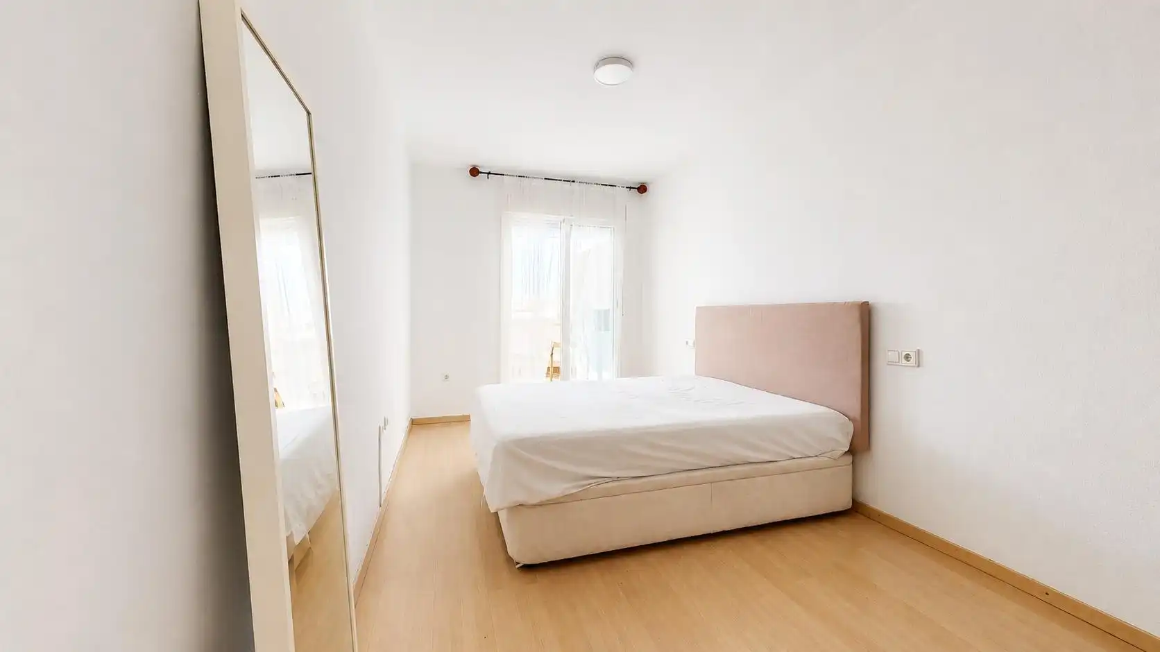 Habitación de Piso en venta en Almería