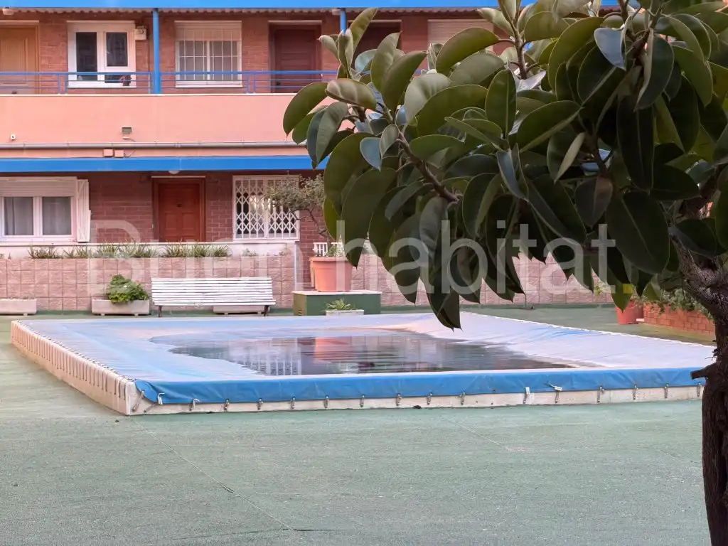 Flat with terrace for sale in Calle Pont (Del) 50, imagen 8