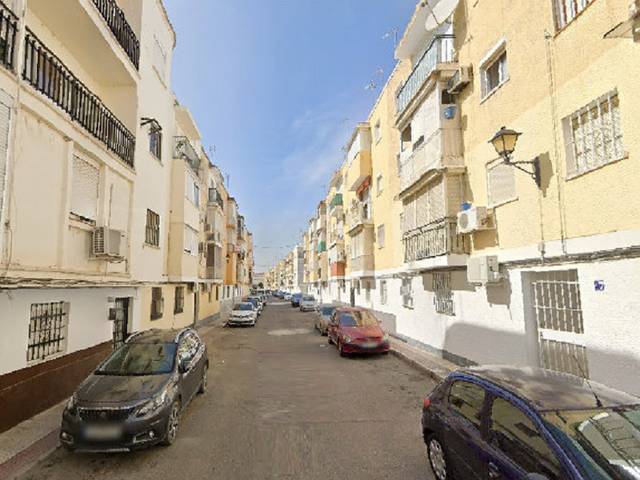 Piso en Venta en Matallana... en Lora del Río