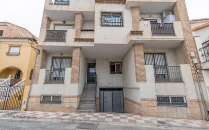 Vista exterior de Àtic en venda en Churriana de la Vega amb Aire condicionat i Terrassa