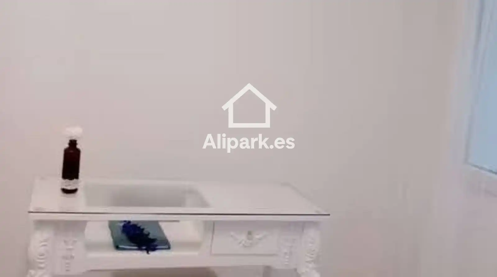 Habitación de Piso en venta en Alicante / Alacant con Aire acondicionado y Amueblado
