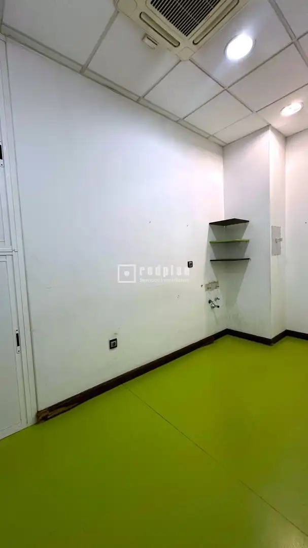 Geschaftsraum zur Miete in Recondo, Campo Grande