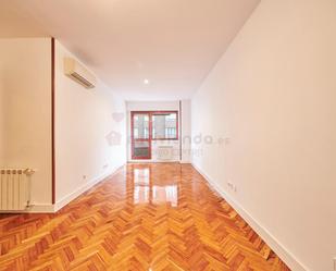 Flat to rent in  Madrid Capital  with Air Conditioner, Heating and Parquet flooring