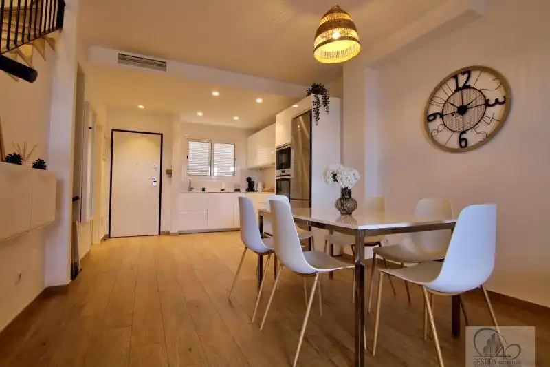 Comedor de Casa o chalet en venta en Santiago del Teide con Alarma y Piscina comunitaria