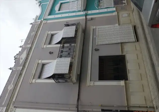 Exterior view of Flat for sale in Canals