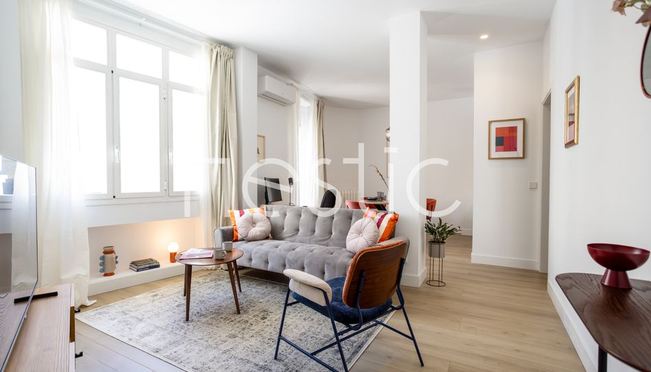 Apartamento de alquiler en Calle de Almagro, 44, Almagro - Imagen 2