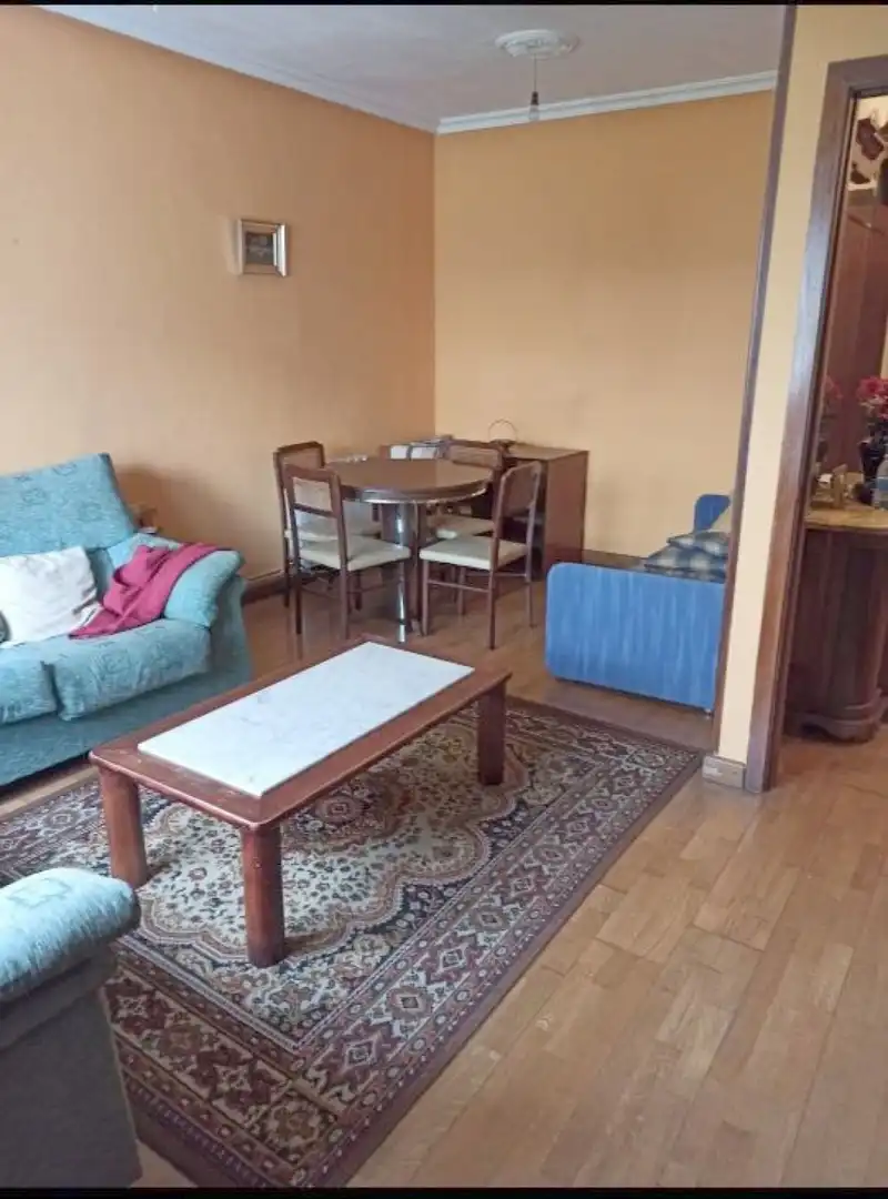 Sala d'estar de Pis en venda en Oviedo 