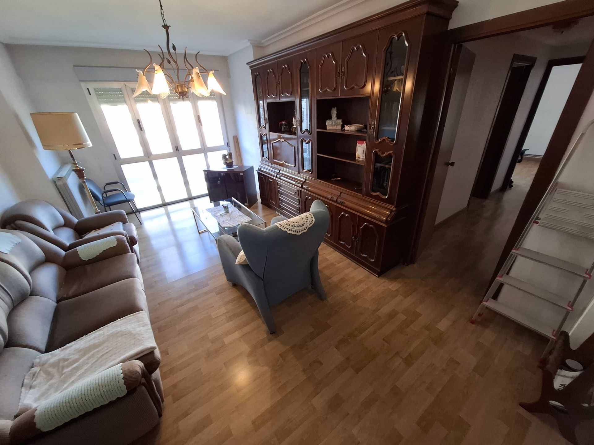Sala d'estar de Pis en venda en  Logroño amb Calefacció, Parquet i Traster