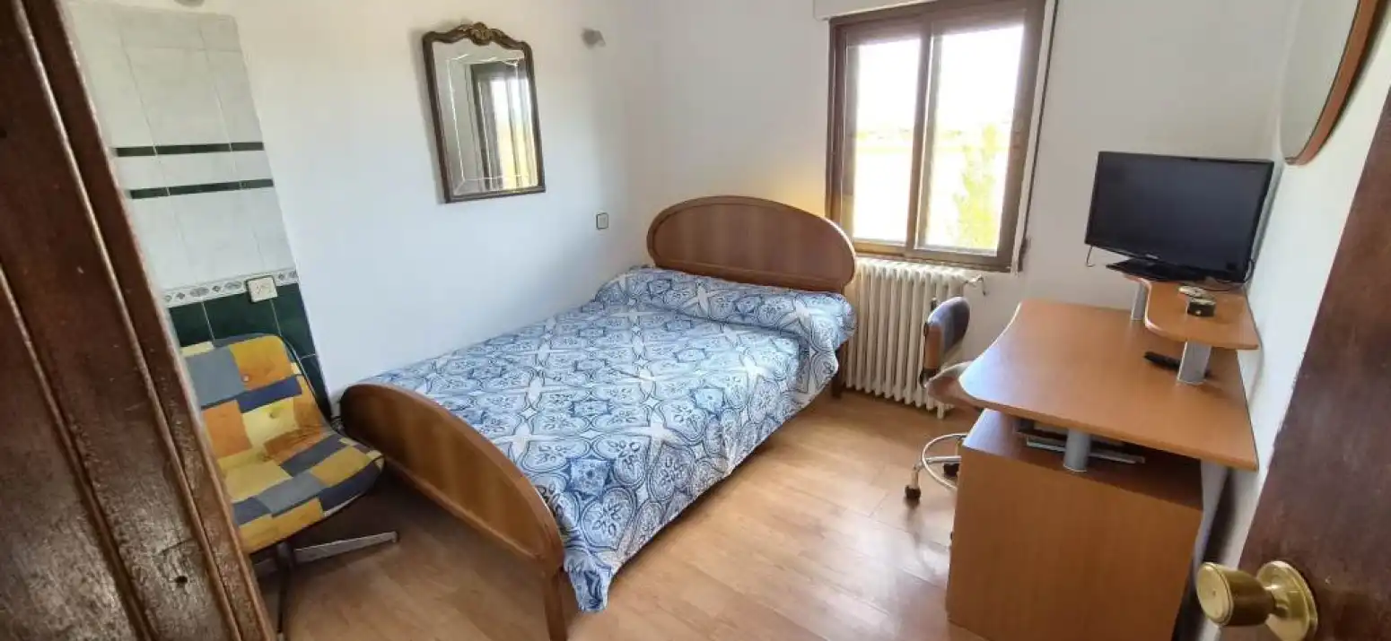 Schlafzimmer von Haus oder Chalet zum Verkauf in Castellanos de Villiquera mit Heizung, Privatgarten und Terrasse