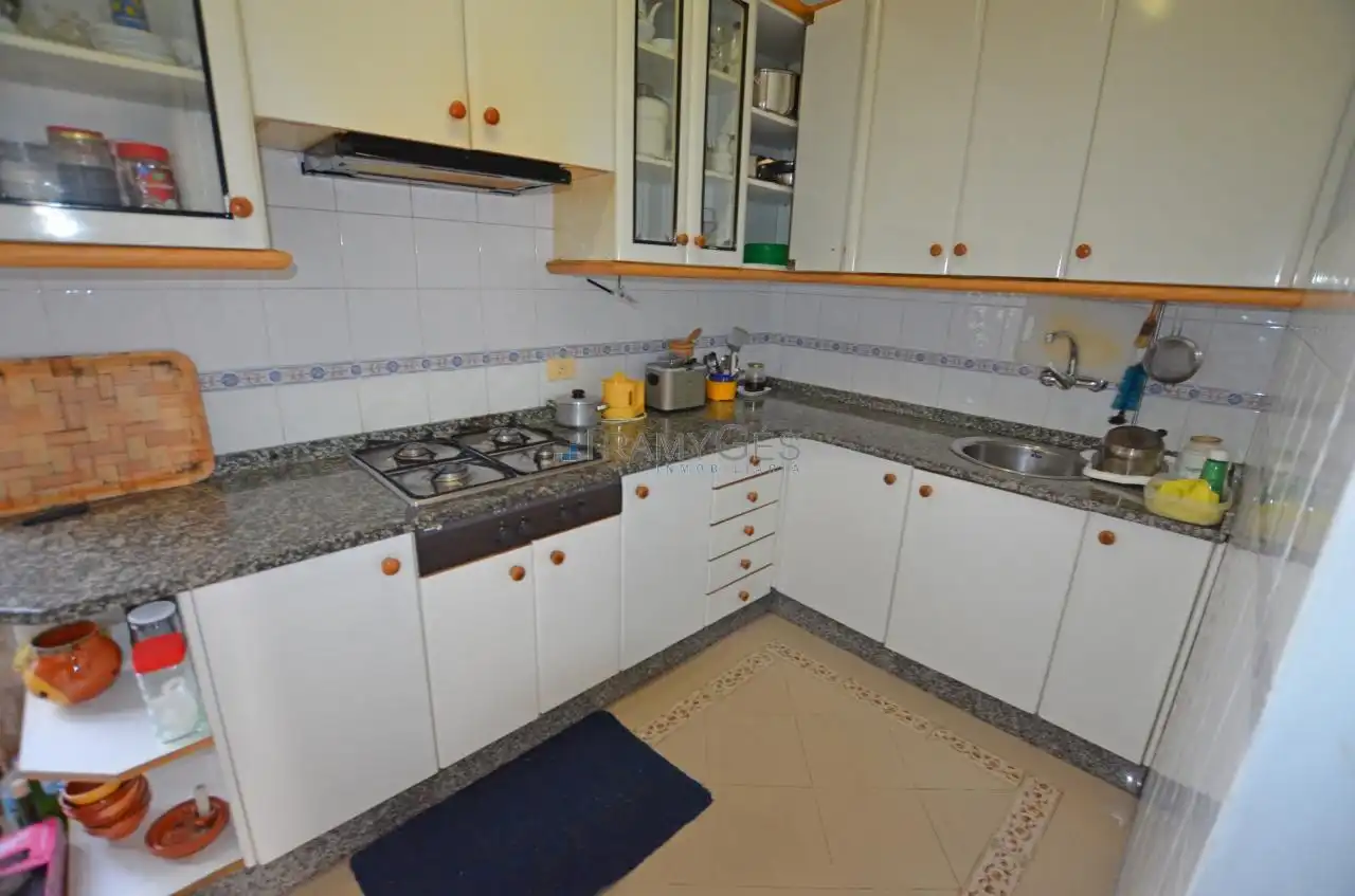Cocina de Casa o chalet en venta en O Rosal   con Calefacción, Jardín privado y Trastero