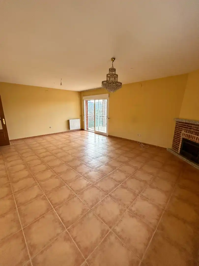 Living room of Detached homes for sale in Robledo de Chavela  with Heating, Private garden and Terrace