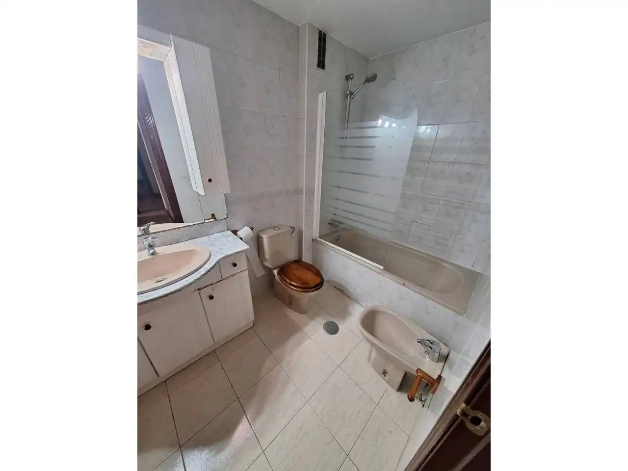 Baño de Piso en venta en Fuenlabrada con Calefacción, Terraza y Trastero