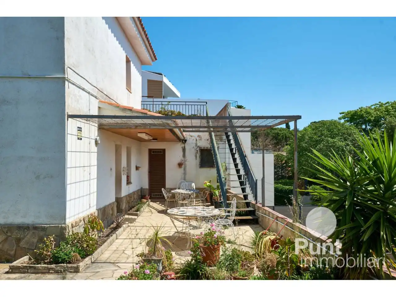 Vista exterior de Casa o chalet en venta en Premià de Dalt con Piscina
