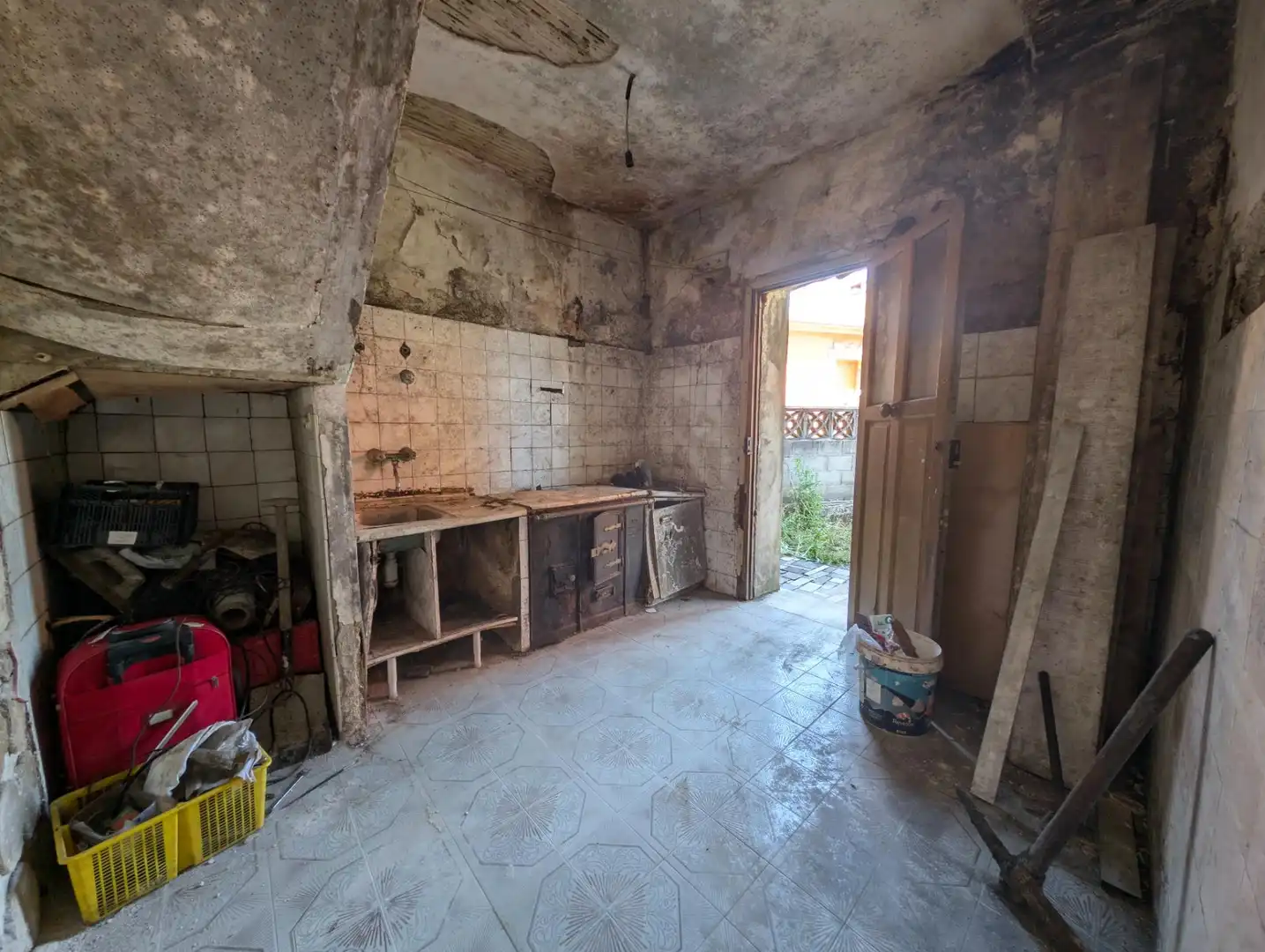 Cuina de Casa o xalet en venda en Langreo amb Jardí privat