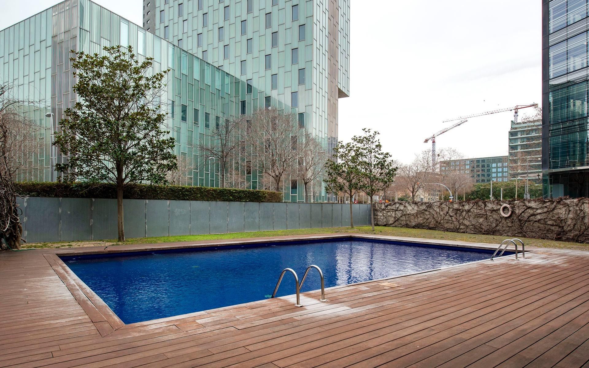 Swimming pool of Flat for sale in  Barcelona Capital  with Parquet flooring, Terrace and Storage room