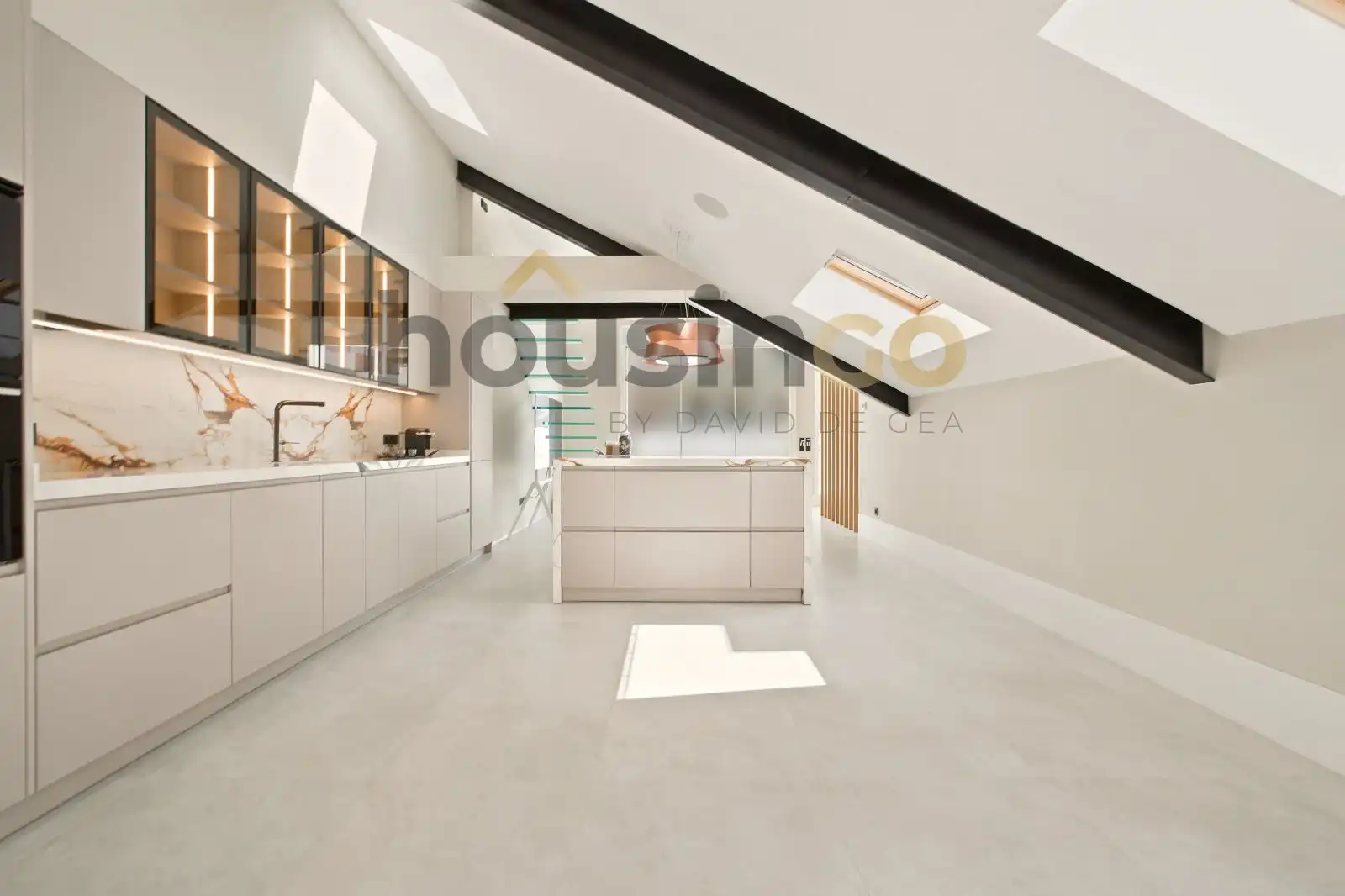 Cocina de Ático en venta en Madrid con Aire acondicionado, Calefacción y Terraza