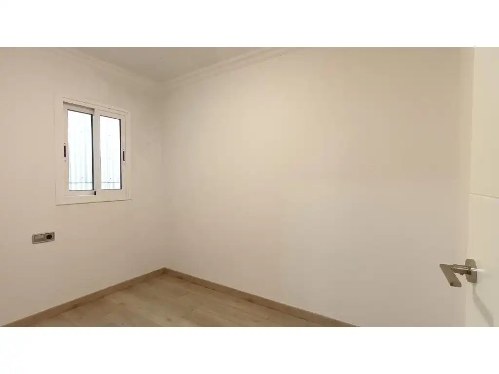 Flat for sale in Calle Vint-I-U, imagen 11