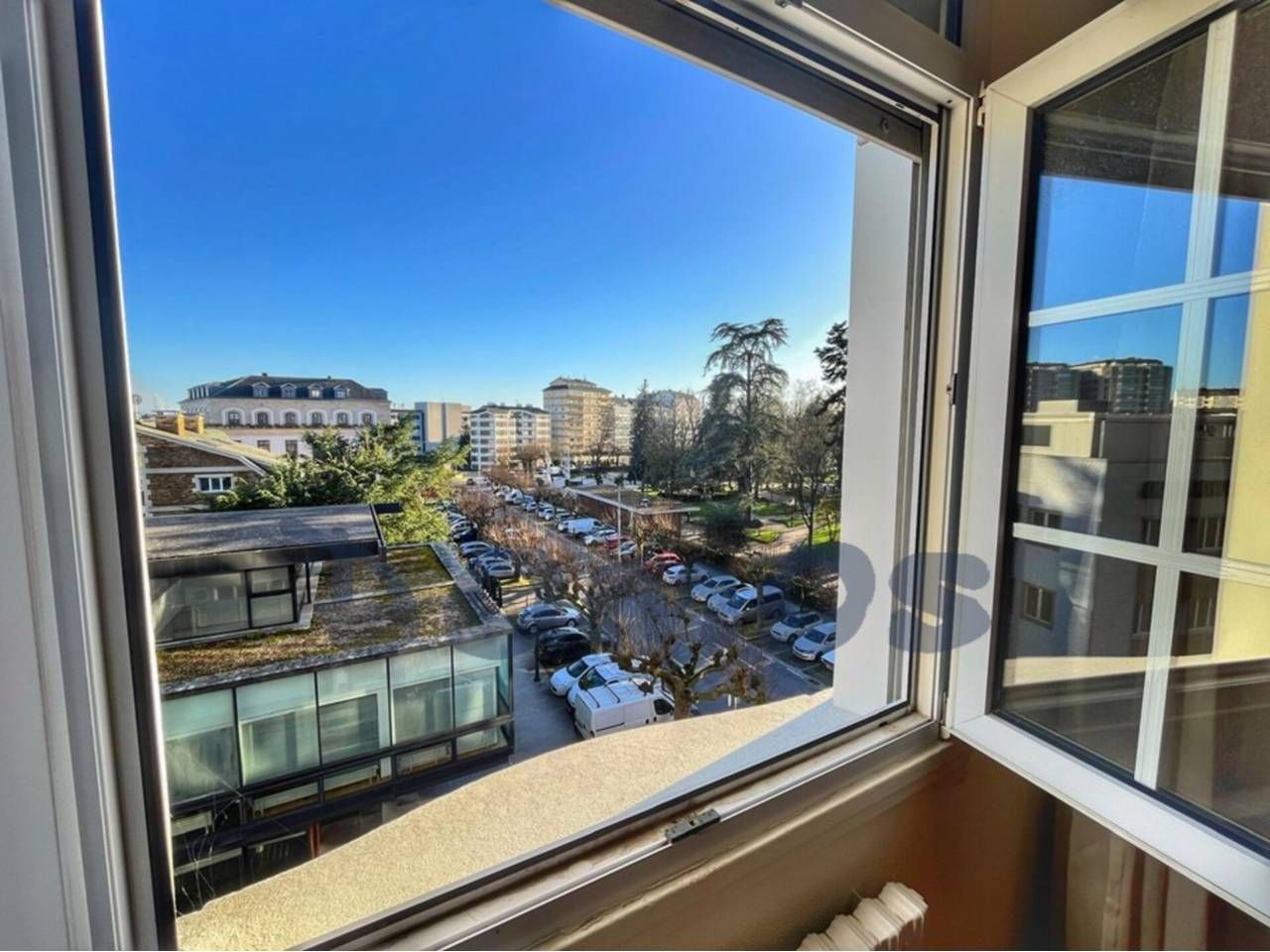 Vista exterior de Piso en venta en Lugo Capital con Calefacción