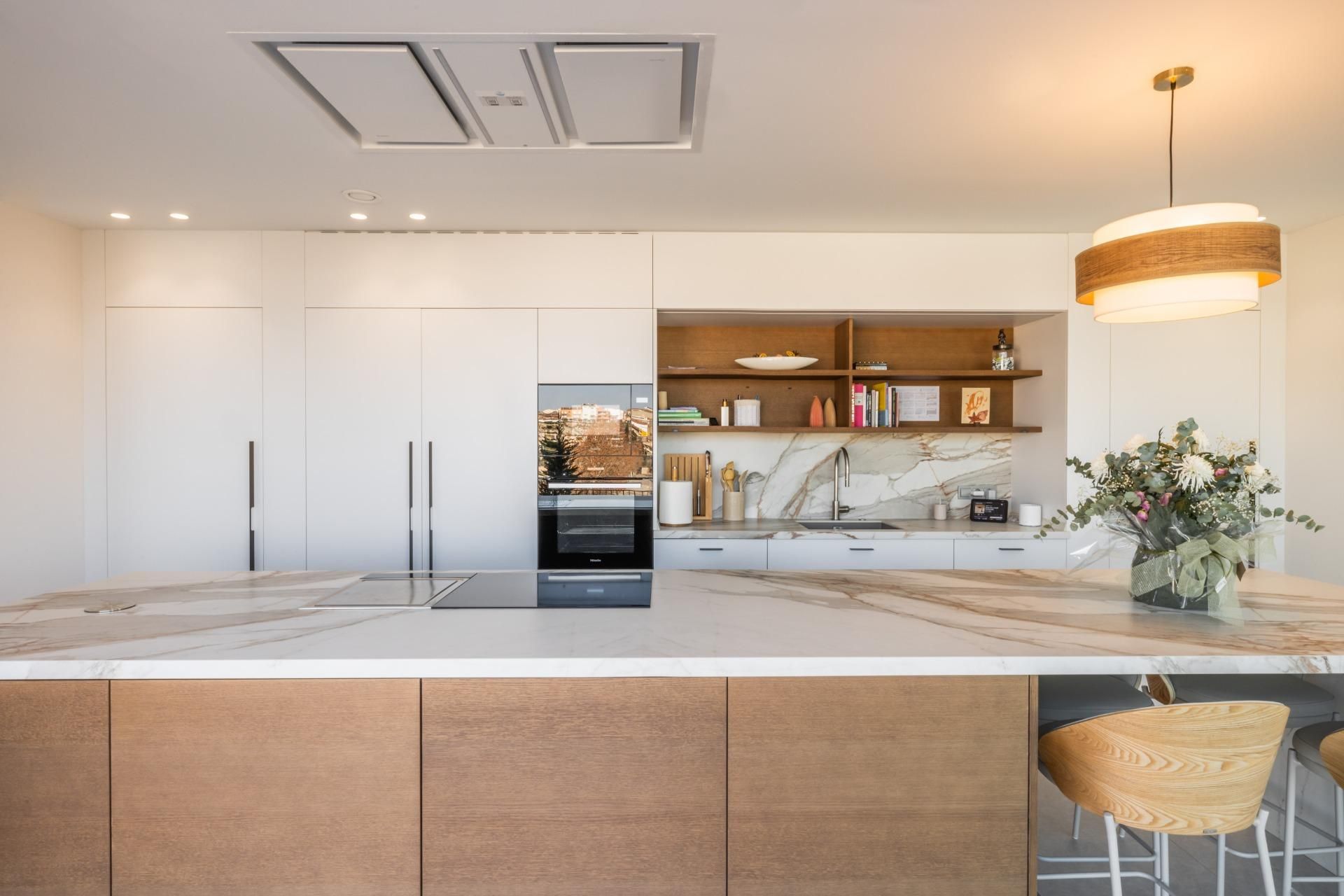 Cuina de Casa o xalet en venda en Girona Capital amb Jardí privat i Terrassa