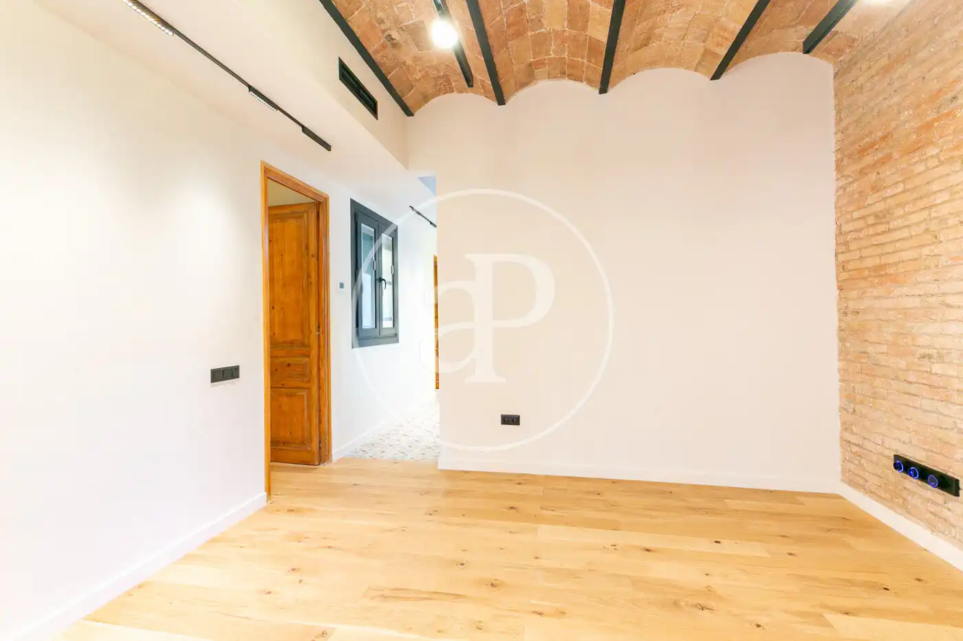 Piso en venta en Barcelona con Aire acondicionado, Calefacción y Balcón
