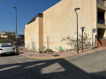 Terrain résidentiel à vendre à Calle Clara Campoamor 4