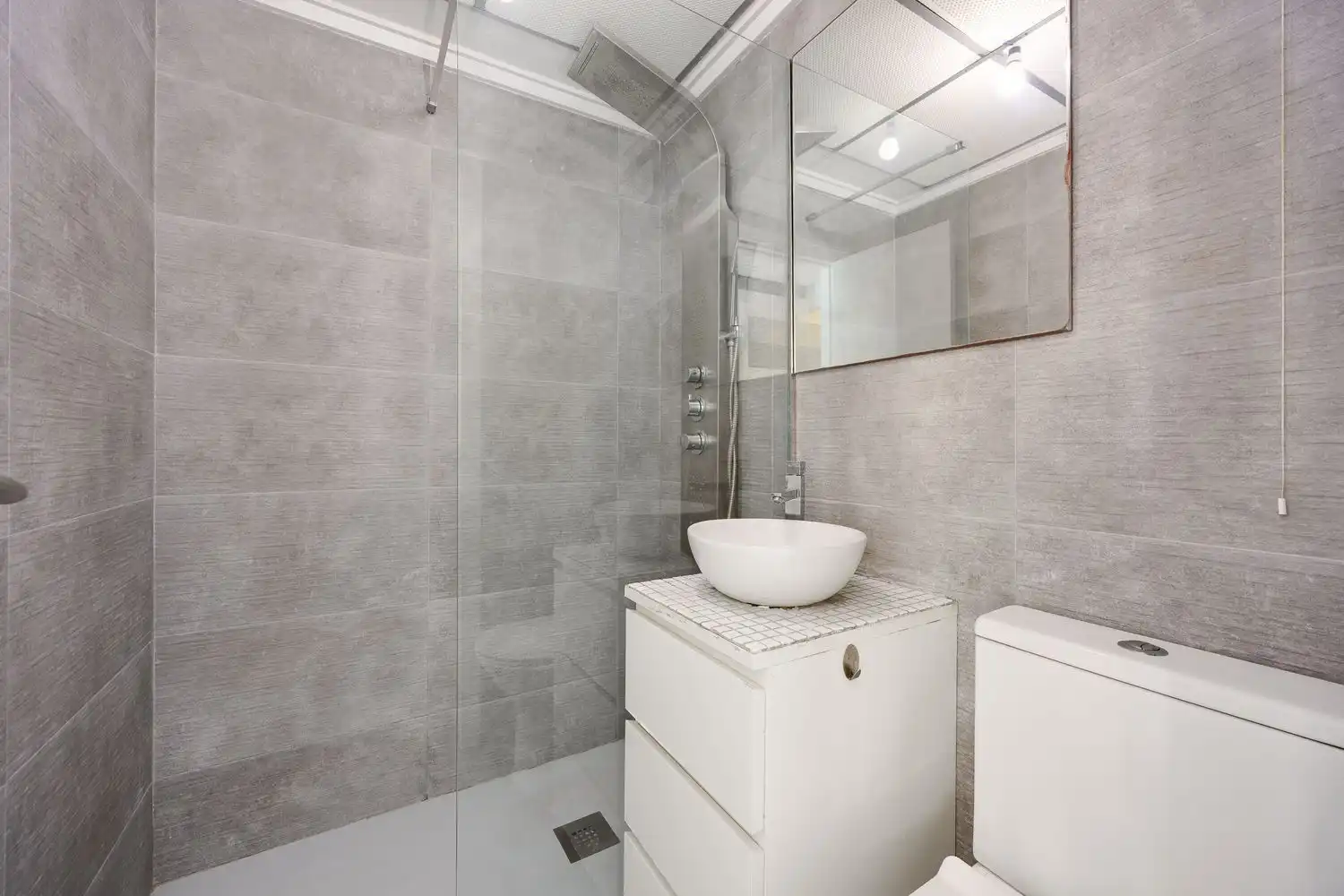 Baño de Ático en venta en Torrevieja con Aire acondicionado, Terraza y Amueblado