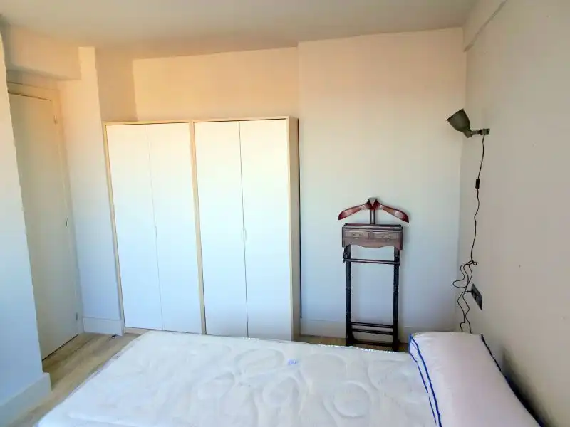 Habitación de Piso de alquiler en Palamós con Aire acondicionado, Calefacción y Parquet