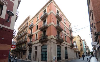 Exterior view of Flat for sale in  Barcelona Capital  with Air Conditioner, Furnished and Oven