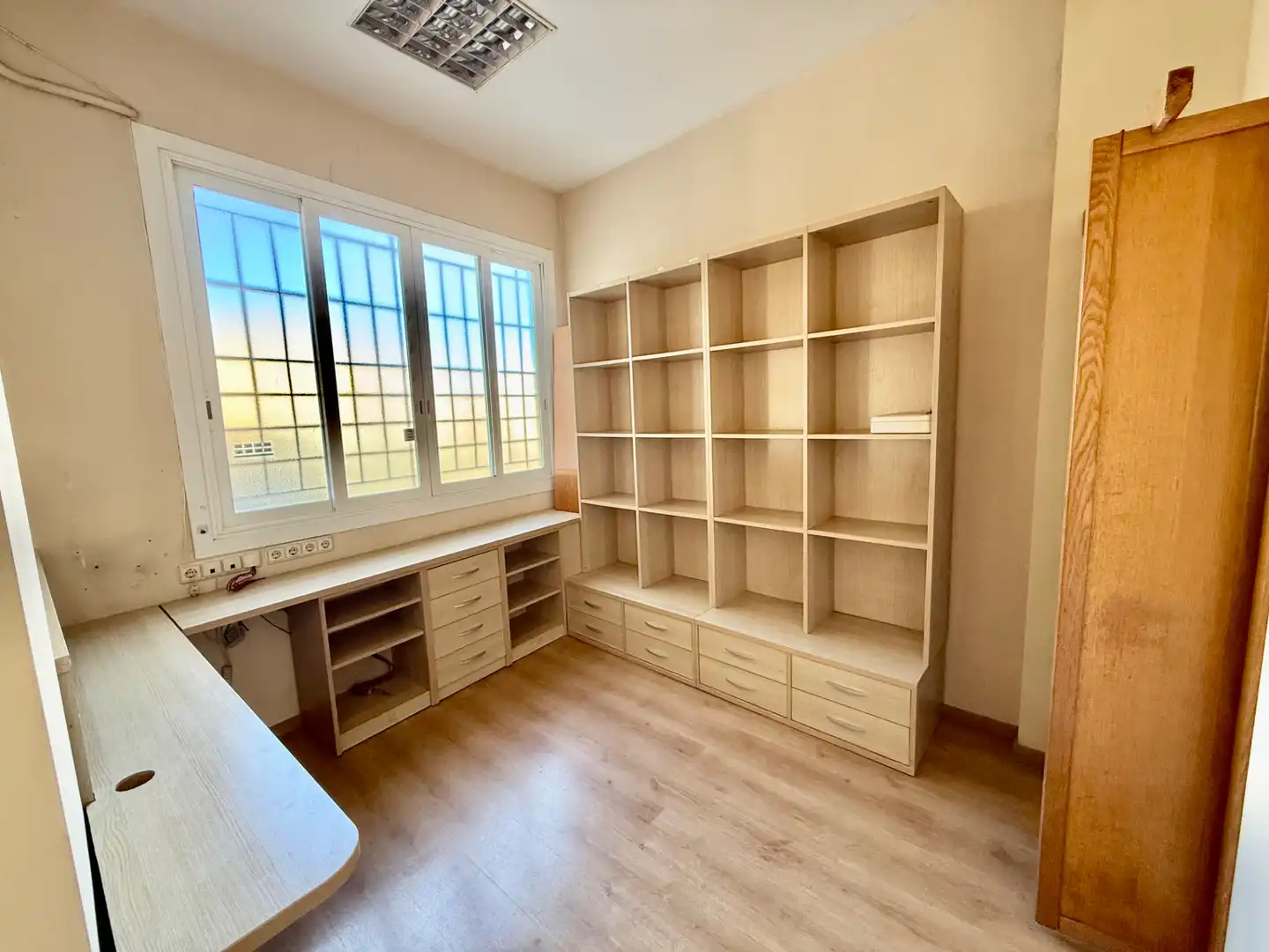 Business premises to rent in Colon Ibilbidea, imagen 4