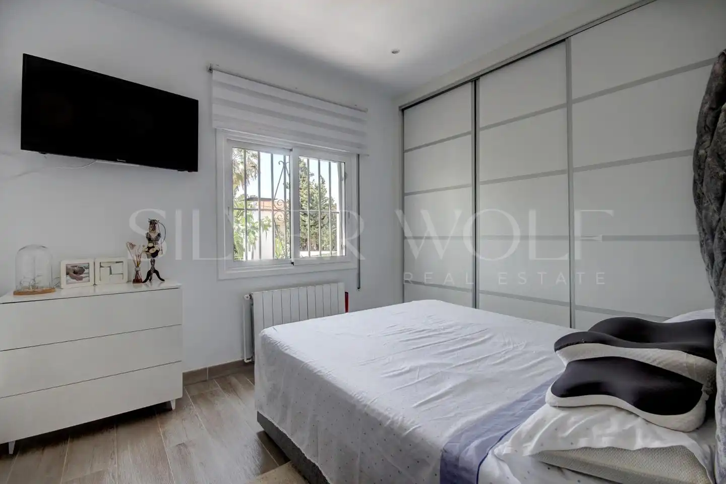 Habitación de Casa o chalet en venta en Vilanova i la Geltrú con Aire acondicionado, Calefacción y Jardín privado