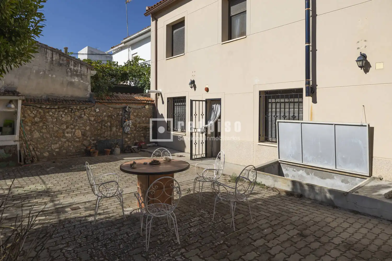 Vista exterior de Casa o chalet en venta en Noblejas con Calefacción, Jardín privado y Trastero