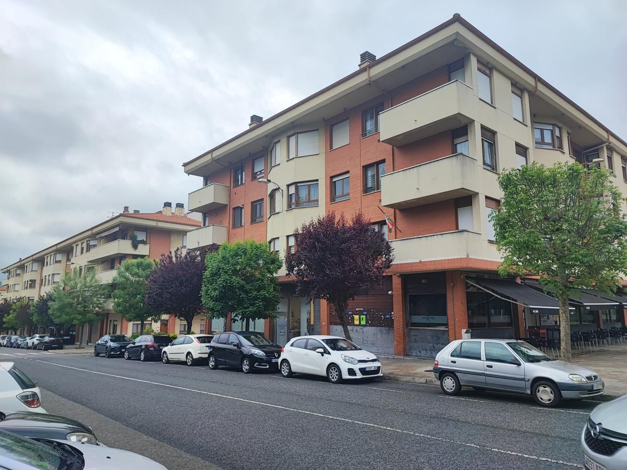 Exterior view of Flat for sale in Basauri   with Heating, Storage room and Balcony