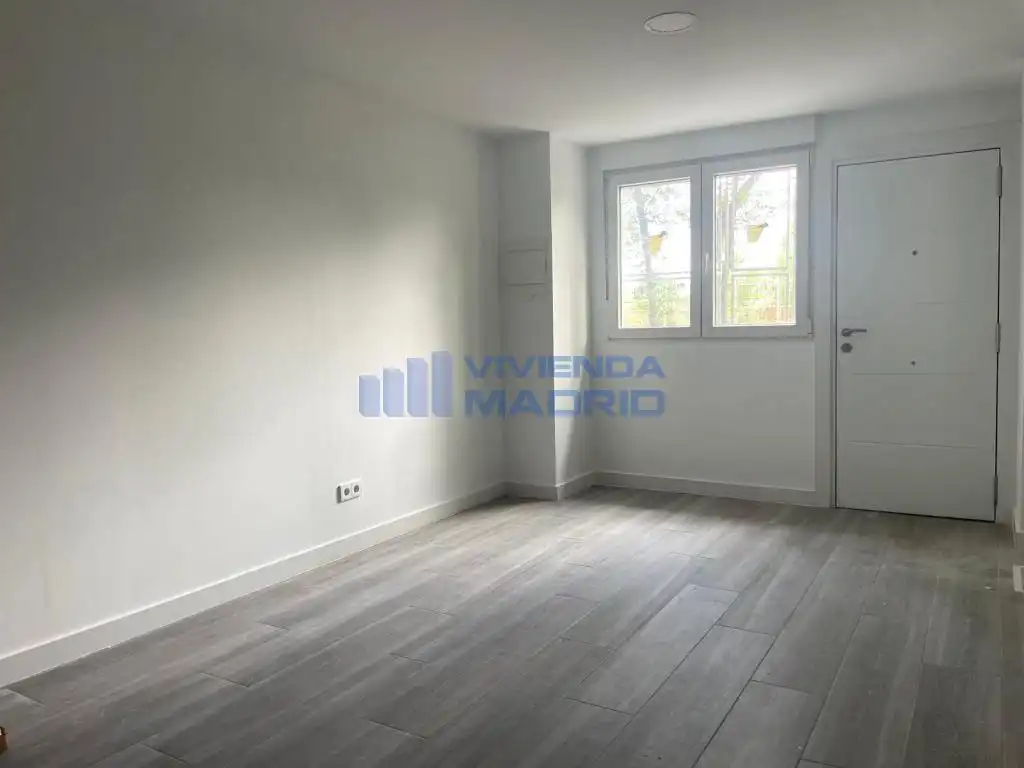 Habitación de Piso de alquiler en Madrid con Aire acondicionado y Calefacción
