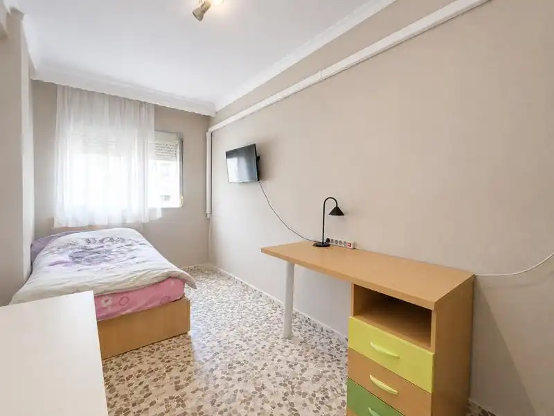 Habitación de Piso en venta en Málaga con Aire acondicionado y Calefacción