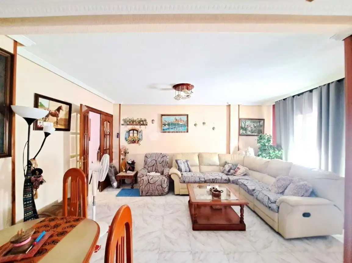 Sala de estar de Piso en venta en Parla con Aire acondicionado, Calefacción y Internet