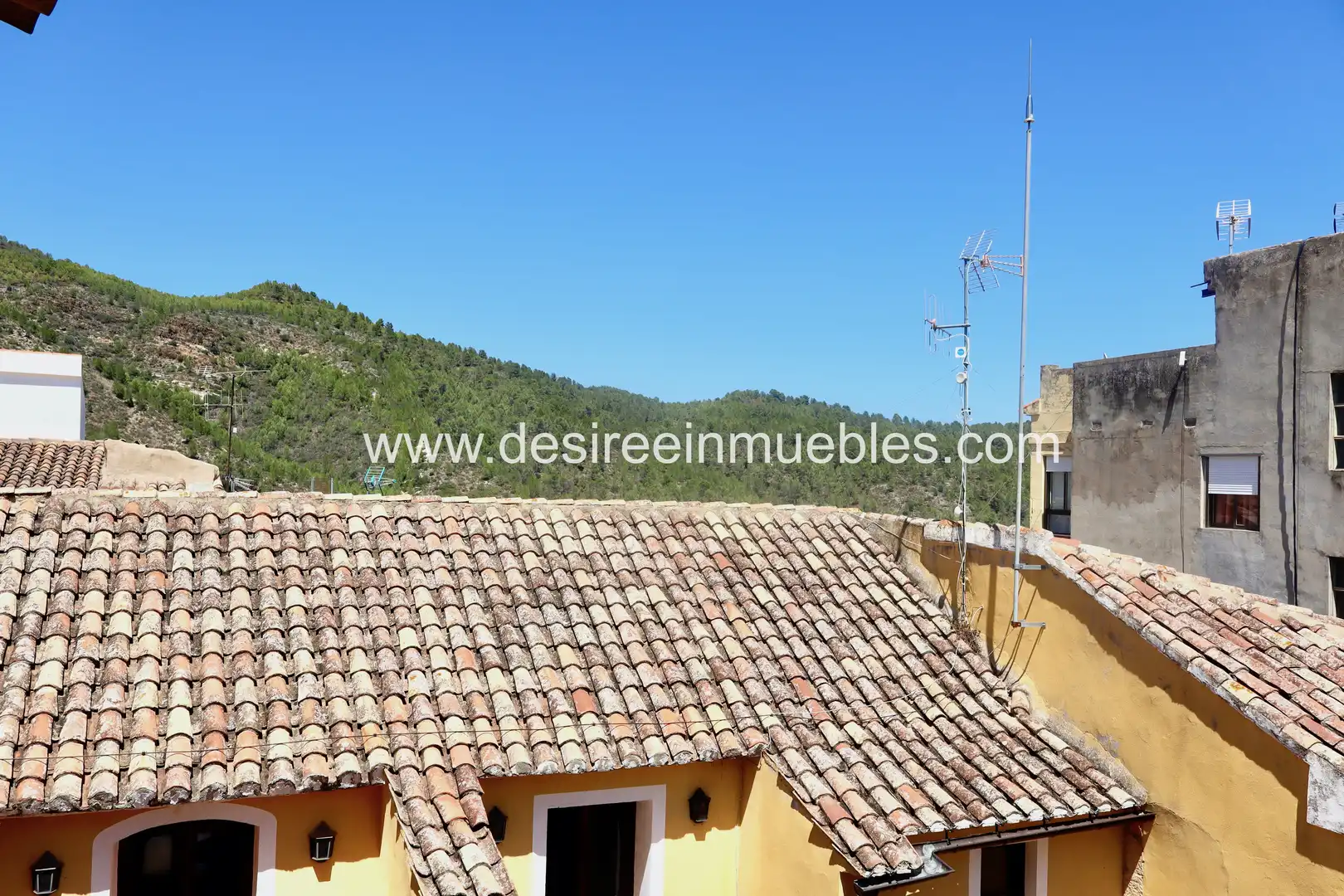 Buildings for sale in Carrer Calvari, Sueras / Suera